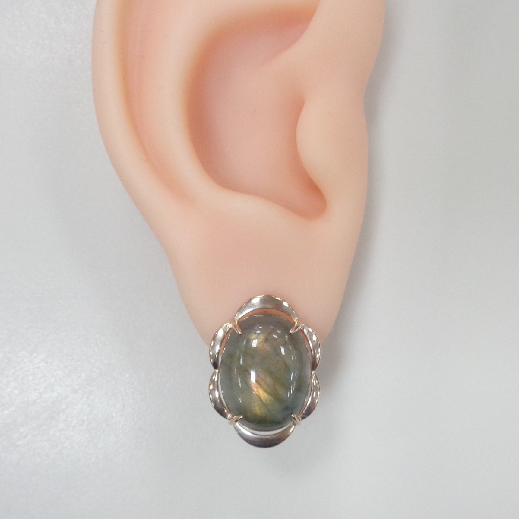 Серебряные серьги с лабрадоритами